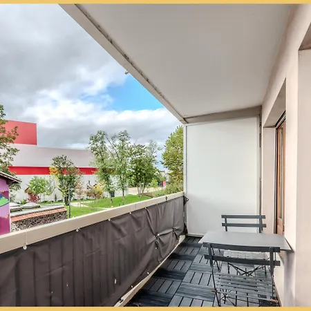 Apartment Le Chateau Rouge I T1 37m2 I