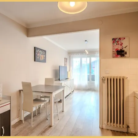 Le Chateau Rouge I T1 37m2 I